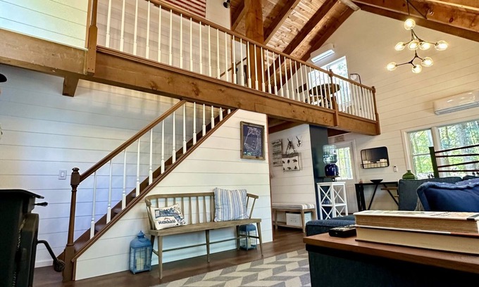 Tolland House | Book Your Perfect Fall Stay in the Berkshire Woods