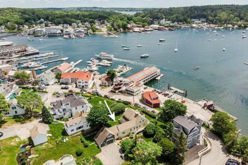 Boothbay Harbor House | Boothbay Lookout