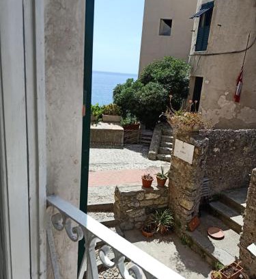 Tellaro Apartment | Borgo Antico - Casa del Caruggio