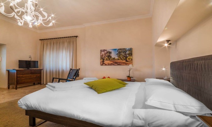 Andria Bed & Breakfast | Borgomurgia Suite Up1