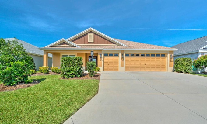 Wildwood House | Botner Abode with Lanai Near 52 Golf Courses!