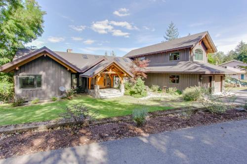 Sandpoint House | Bottle Bay Lakefront Lodge