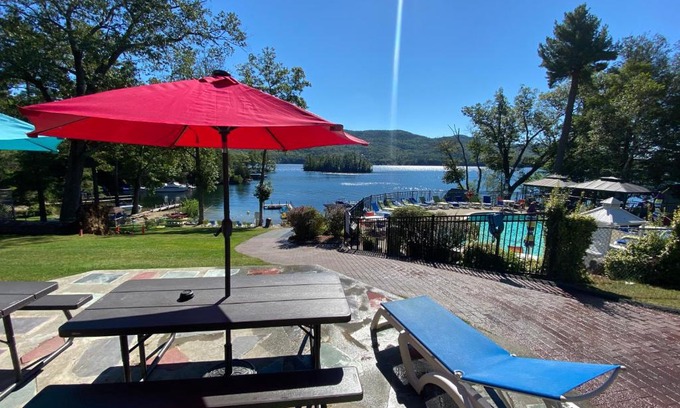 Lake George Resort | Boulders Resort