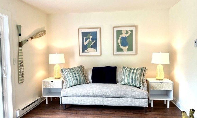 Lake Geneva Apartment | *Bounce to the Beach* Downtown Lake Geneva