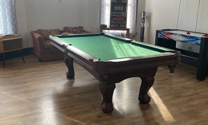 Frankfort House | Bourbon Trail Downtown Frankfort w/Game Room near Buffalo Trace