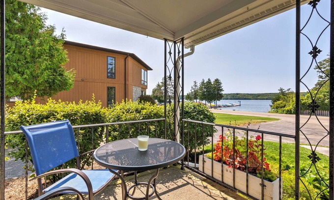 Ephraim House | Boutique Home in Door County w/Eagle Harbor Views
