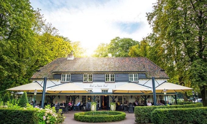 Leuvenum Hotel | Boutique Hotel-Restaurant "De Zwarte Boer"