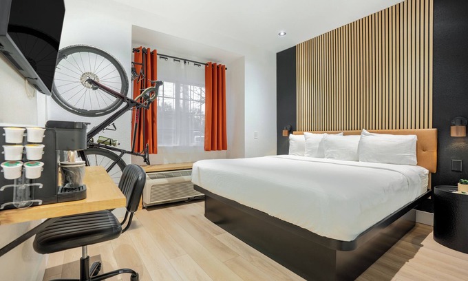 Bentonville Hotel | Boutique hotel with fitness room, WiFi in fabulous Bentonville