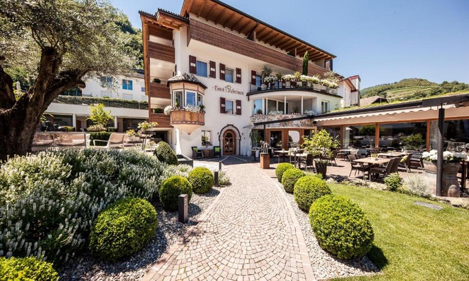 Nalles Hotel | Boutique Hotel Zum Rosenbaum