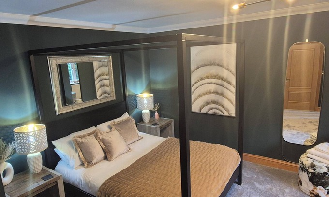 Shrewsbury House | Boutique Shrewsbury Rooms