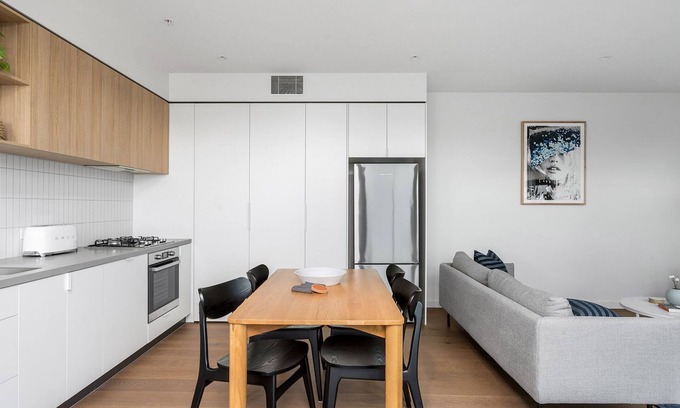 Hawthorn East Apartment | Boutique Stays - Axel Apartments 202 The Radnor