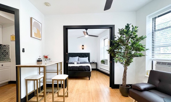 Englewood Apartment | Boutique Studio Apartment on Grand Ave