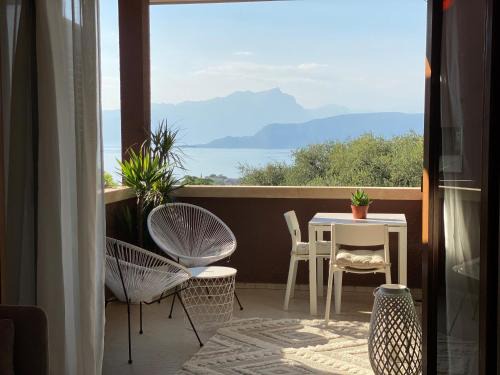 Cisano Apartment | Boutiqueloft Vista