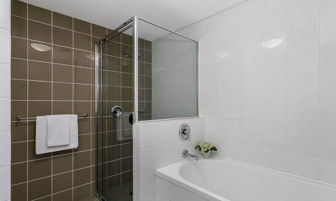 Pyrmont Apartment | BOW66 - 3 bedroom unit Bowman Street, Pyrmont