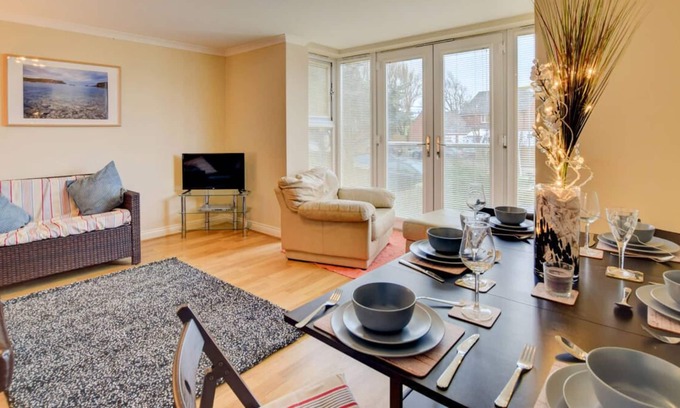 Weymouth Apartment | Bowleaze Beach Apartment