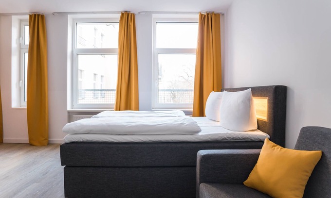 Friedrichshain Apartment | Boxi Studios Berlin S