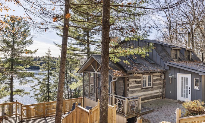 Bracebridge Cabin | Boyd's Cabin Retreat - A Rustic Muskoka Treasure