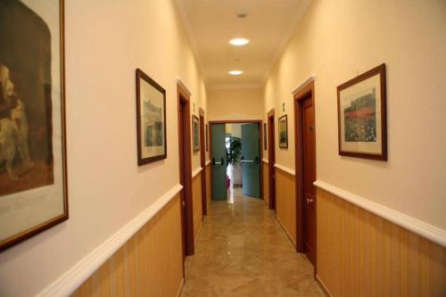 San Donato-San Vitale Hotel | BrahajMotel