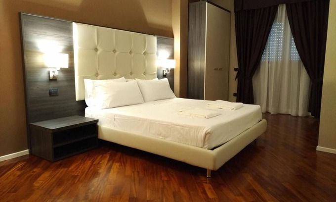 Pagani Bed & Breakfast | Brain Rooms & Suite