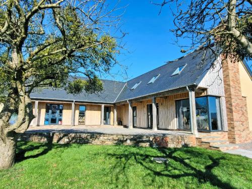 Wotton-under-Edge House | Bramley Lodge - Uk47874