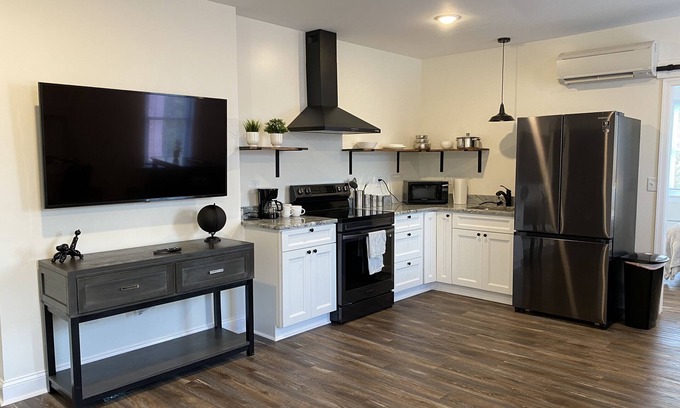 Lancaster Apartment | Brand New 1 Bedroom Apt w/Off Street Parking 2