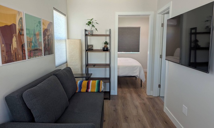 Burbank Apartment | Brand new 1-bedroom w/in-unit washer & dryer, dishwasher in Burbank