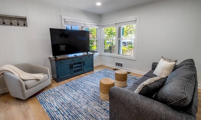 Michigan City Apartment | Brand New - 1bd Aptmt. at Sheridan Beach