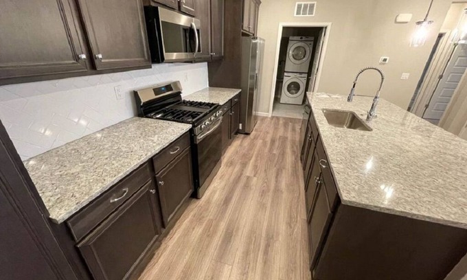 Briargate Condo | Brand New 2Bed 2Bath vacation Home Near Hospitals
