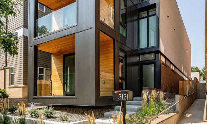 Highland House | Brand New $2m LoHi Masterpiece-Walk to Everything: 4 bdrms/4 bthrms + 2 foldouts