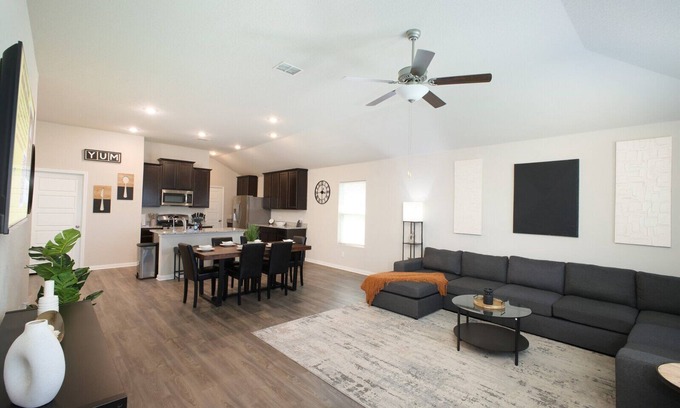 San Antonio House | Brand-New 3BR Brooks Furnished Extended Stay Private Yard Wi-Fi W/D SA