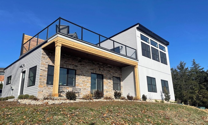 Williamstown House | BRAND NEW 4 bedroom 3.5 bath retreat in Williamstown, KY with large rooftop deck