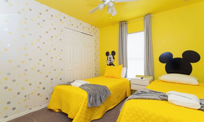 Kissimmee House | Brand New 4BR Home w/ Mickey & Frozen Rooms – 10min to Disney!