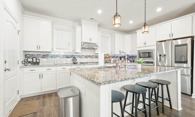 Apex House | Brand new! 6 bed Luxury Home