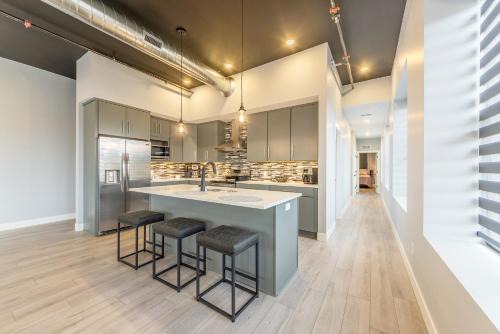 Fennville House | Brand new apartment in Downtown Fennville!