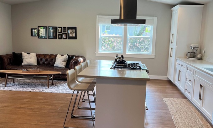 Glendora House | Brand New Build - NO CLEANING FEE!