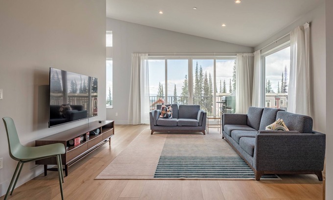 Silver Star Mountain House | Brand new 3 level duplex with sweeping views, hot tub, laundry, office & garage