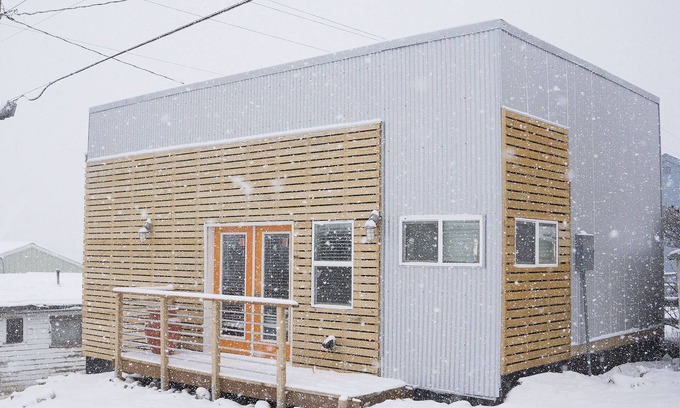 Gardiner Cabin | BRAND NEW, CENTRALLY LOCATED ONE BLOCK FROM YELLOWSTONE NP.