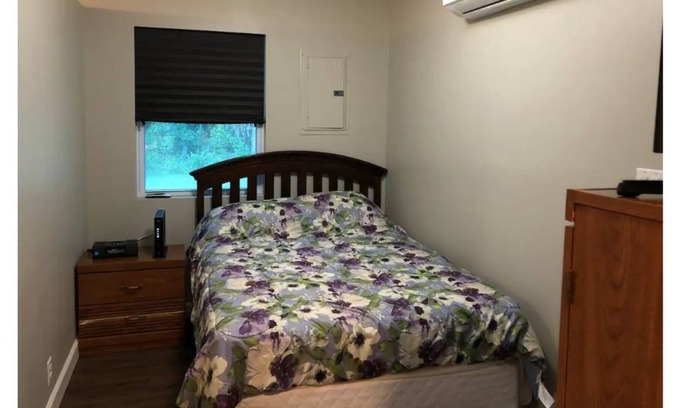 Crescent City House | brand new cozy getaway on LAKE George?St. Johns River with Dock