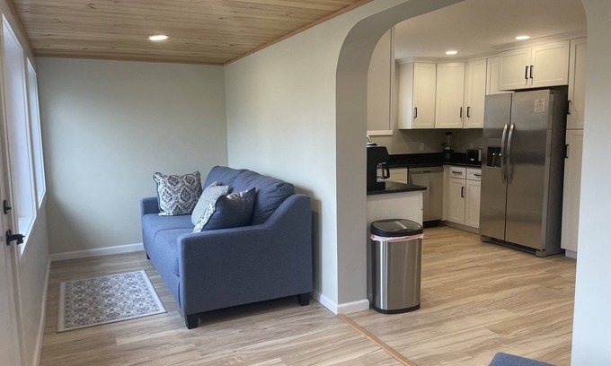 Mount Marion House | Brand new cozy, quiet interior, located in Village of Saugerties 3 mins to HITS