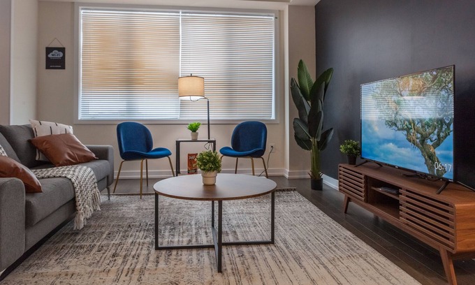 Caledonia House | Brand New Hamilton 4Bdrm Home+Spacious+Fam+Airport