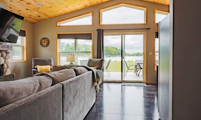 Crivitz House | Brand New Lakeshore Home