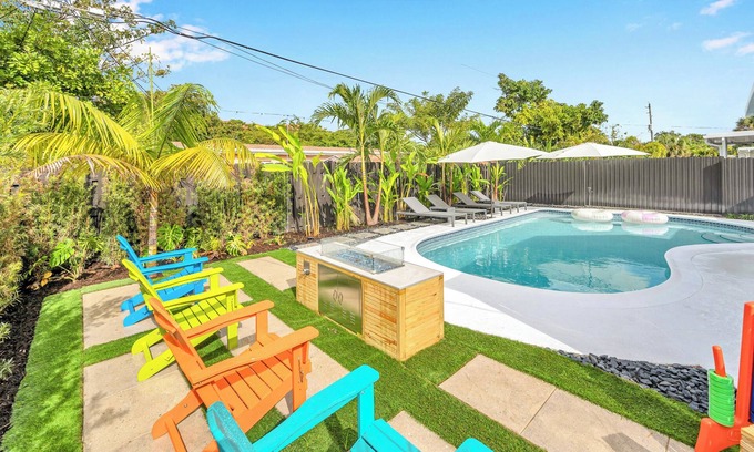 Plantation House | Brand new listing, Heated Pool, Fire Pit, Games, 15 Min to the beach & Las Olas