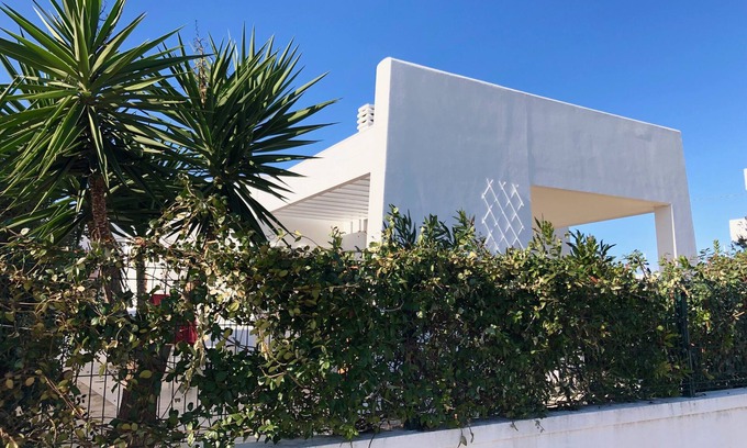 Ostuni House | Brand new, modern Mediterranean holiday home by the sea with roof terrace u. sea view