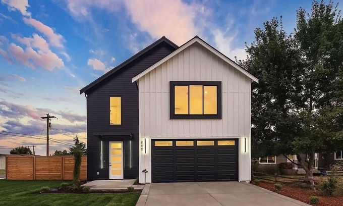 Pacific House | Brand New Modern House with Farmhouse Design