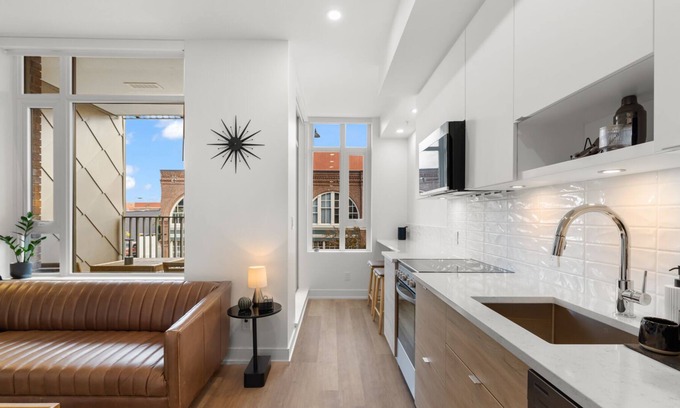 Inner Harbour Condo | Brand New, Modern, Located in Chinatown, Pets welcome!