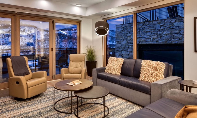 North Park City Condo | Brand New Park City Ski-in/Out Luxury Condo. Amazing Ski Tower and Fitness Area.