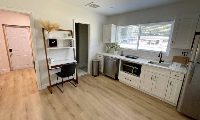 Clearwater Apartment | Brand new private studio in Clearwater, 7mn away to the beach