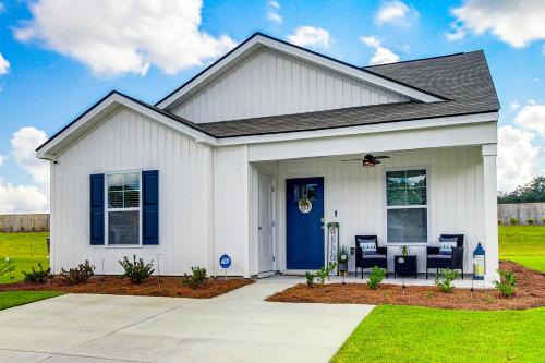 Port Wentworth House | Brand-New Savannah Area Home 15 Mi to Dtwn!