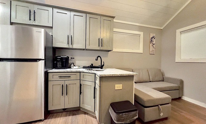 Hiawassee Cottage | Brand New Tiny Home in Downtown Hiawassee on the Lake!