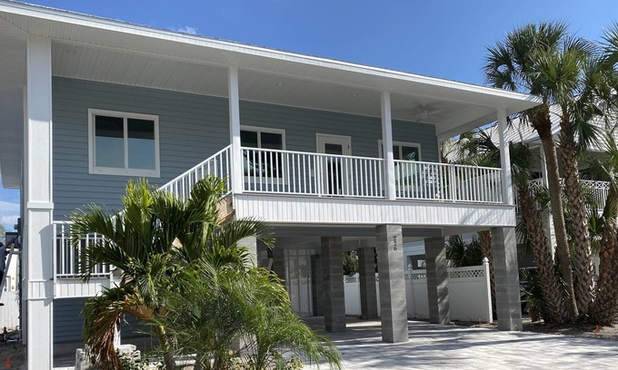Fort Myers Beach House | Brand New Tropical Paradise Home with Pool - Walk to Beach, Brand New Pool Beach Home